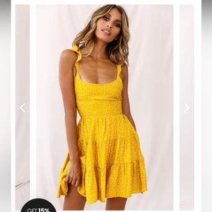 Selfie Leslie dress Size XS